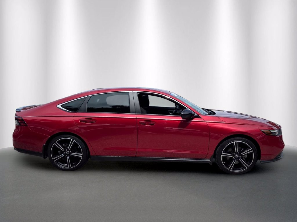 Certified 2025 Honda Accord Sport image 2