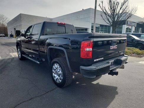 Used 2016 GMC Sierra 2500 Denali w/ Duramax Plus Package image 6