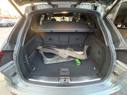 Used 2018 Porsche Cayenne image 16