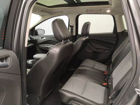 Used 2018 Ford Escape SE w/ SE Sport Appearance Package AWD/4WD image 18
