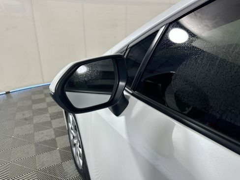 Used 2025 Toyota Corolla LE FWD image 10