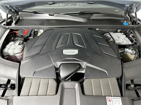 Certified 2023 Porsche Cayenne AWD/4WD image 38