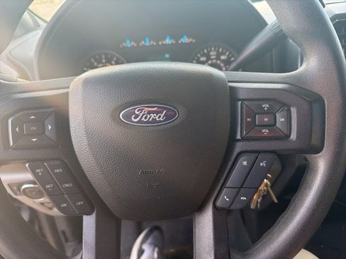 Used 2017 Ford F150 XLT image 12