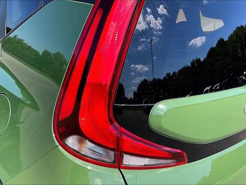 Used 2021 Kia Soul EX FWD image 21