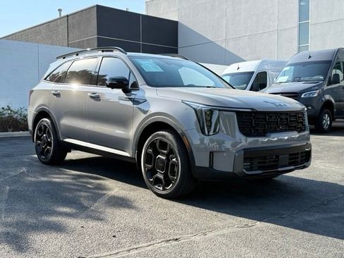 Used 2025 Kia Sorento SX Prestige AWD/4WD image 8