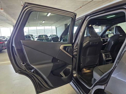 Used 2025 BMW X3 xDrive30i w/ Convenience Package AWD/4WD image 26