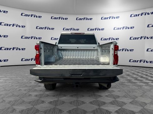 Used 2021 Chevrolet Silverado 2500 W/T w/ WT Convenience Package AWD/4WD image 9