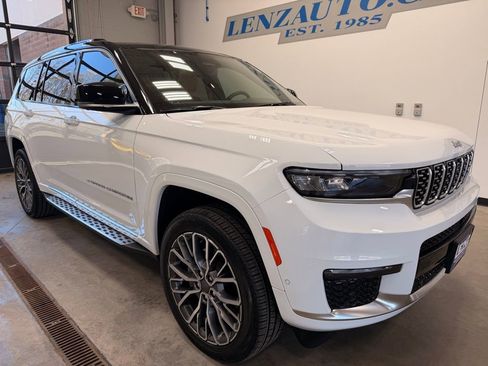 Used 2024 Jeep Grand Cherokee L Summit AWD/4WD image 2