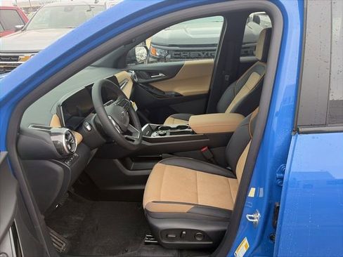 New 2026 Chevrolet Equinox ACTIV image 2