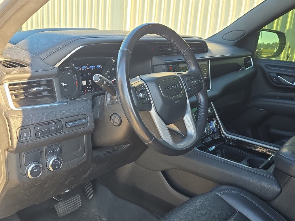 Used 2021 GMC Yukon Denali RWD image 22