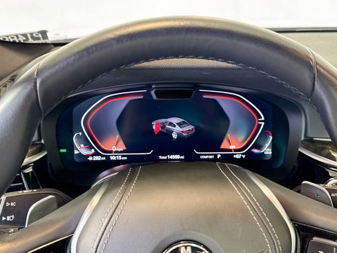 Used 2023 BMW 540i w/ Premium Package image 15