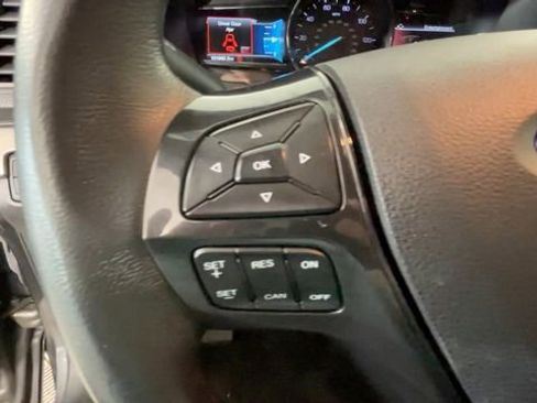 Used 2018 Ford Explorer XLT w/ Equipment Group 202A AWD/4WD image 24