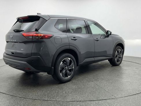 Used 2025 Nissan Rogue SV AWD/4WD image 9