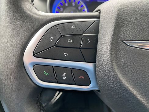 Used 2021 Chrysler 300 Touring L AWD/4WD image 18