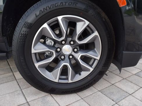 Used 2022 Chevrolet Suburban LT RWD image 87