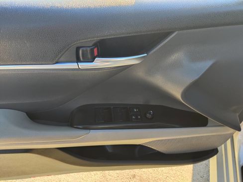 Used 2022 Toyota Camry LE image 16