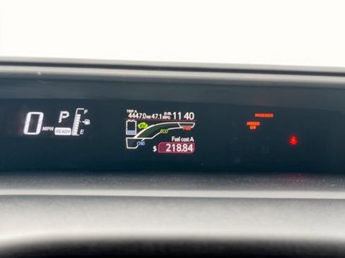 Used 2015 Toyota Prius C Four FWD image 19