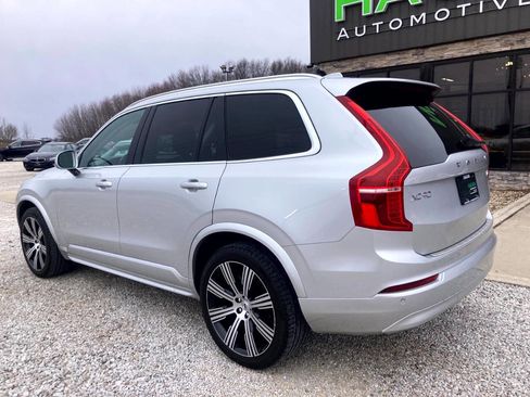 Used 2022 Volvo XC90 T6 Momentum w/ Climate Package image 7