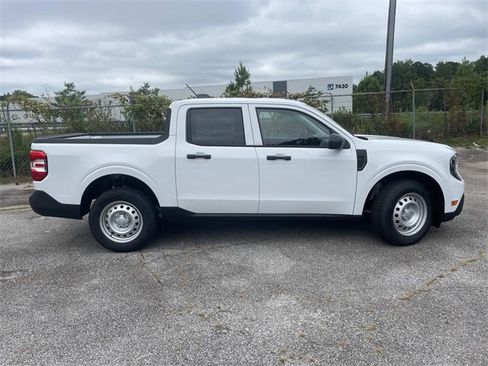 New 2025 Ford Maverick XL image 2