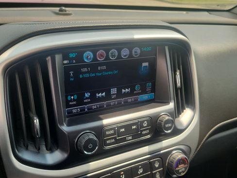 Used 2018 GMC Canyon SLT w/ Driver Alert Package AWD/4WD image 25
