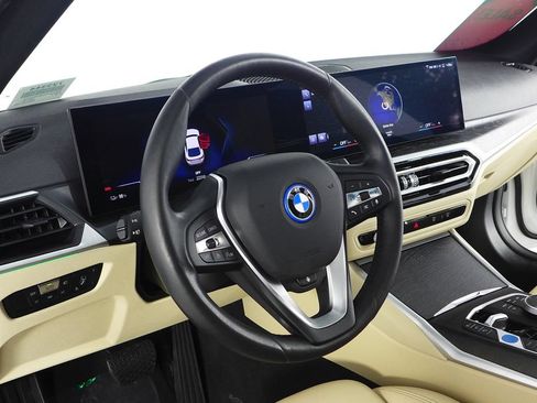 Used 2023 BMW i4 eDrive35 w/ Premium Package RWD image 30