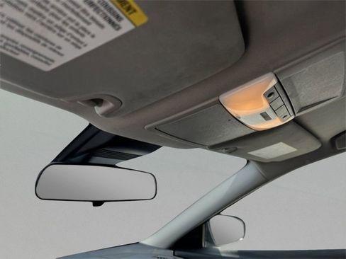 Used 2024 Nissan Altima 2.5 SV FWD image 20