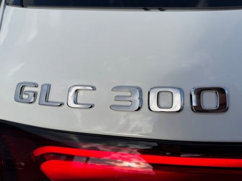 New 2026 Mercedes-Benz GLC 300 4MATIC image 9