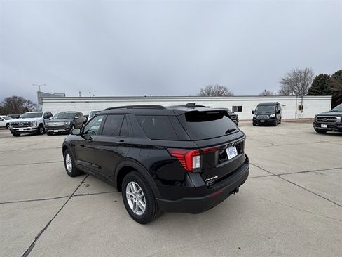 New 2026 Ford Explorer Active AWD/4WD image 5