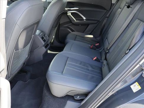 Used 2025 Audi Q5 Premium w/ Convenience Package AWD/4WD image 25