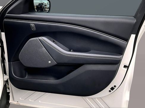 Used 2021 Ford Mustang Mach-E Premium image 26