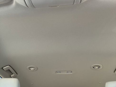 Used 2020 Buick Enclave Essence w/ Sound and Sites Package image 14