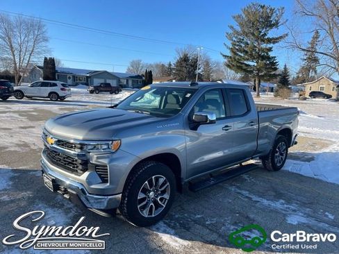 Used 2025 Chevrolet Silverado 1500 LT image 2