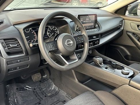 Used 2023 Nissan Rogue SV image 33