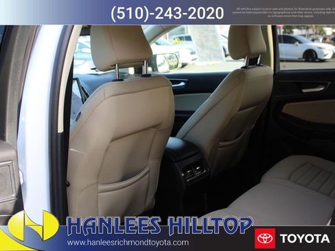 Used 2024 Ford Edge SE image 15