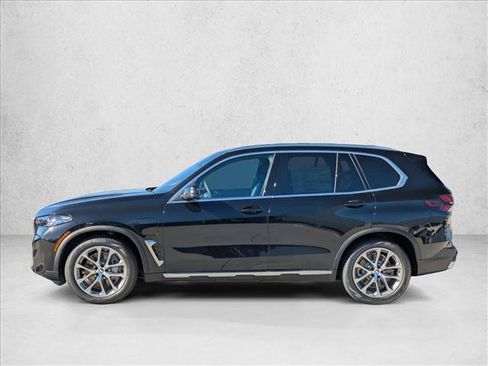 Used 2026 BMW X5 xDrive50e AWD/4WD image 5