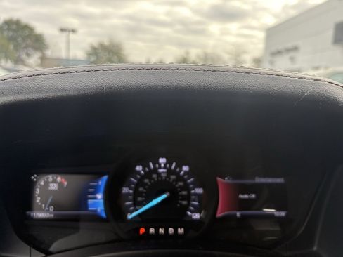 Used 2016 Ford Expedition EL Platinum image 19