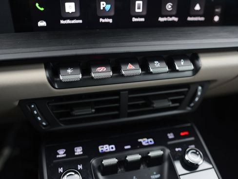 Certified 2025 Porsche 911 Carrera GTS image 21