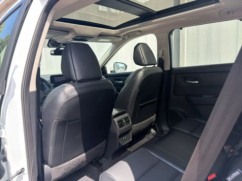 Certified 2025 Nissan Rogue SV w/ SV Premium Package FWD image 13