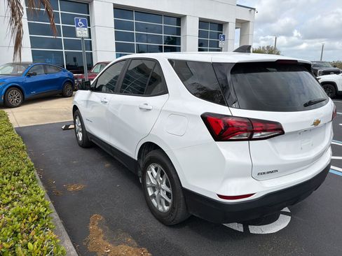 Used 2024 Chevrolet Equinox LS image 10