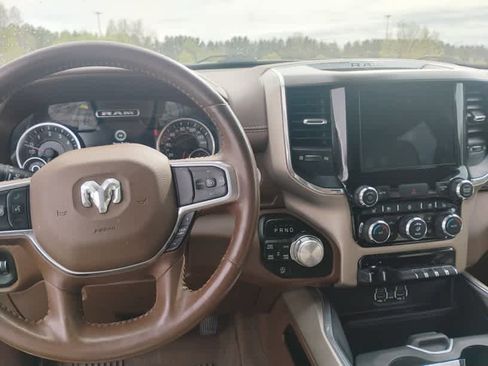 Certified 2021 RAM 1500 Laramie AWD/4WD image 9