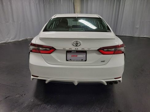 Used 2023 Toyota Camry SE FWD image 7