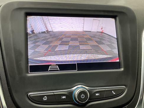 Certified 2022 Chevrolet Equinox LT w/ Driver Convenience Package image 5