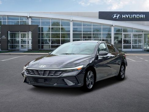 New 2026 Hyundai Elantra SEL Sport Premium FWD image 1