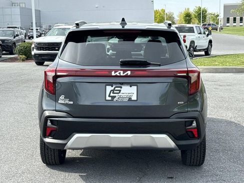 Used 2024 Kia Seltos EX AWD/4WD image 27