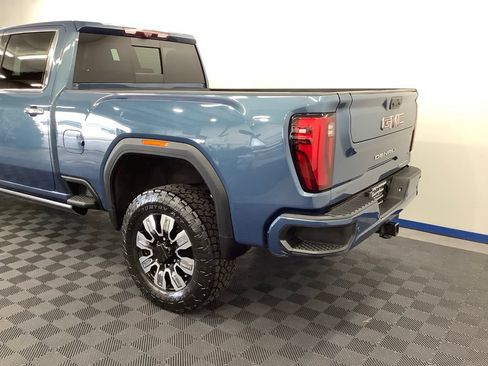 Used 2024 GMC Sierra 2500 Denali w/ Denali Reserve Package AWD/4WD image 4