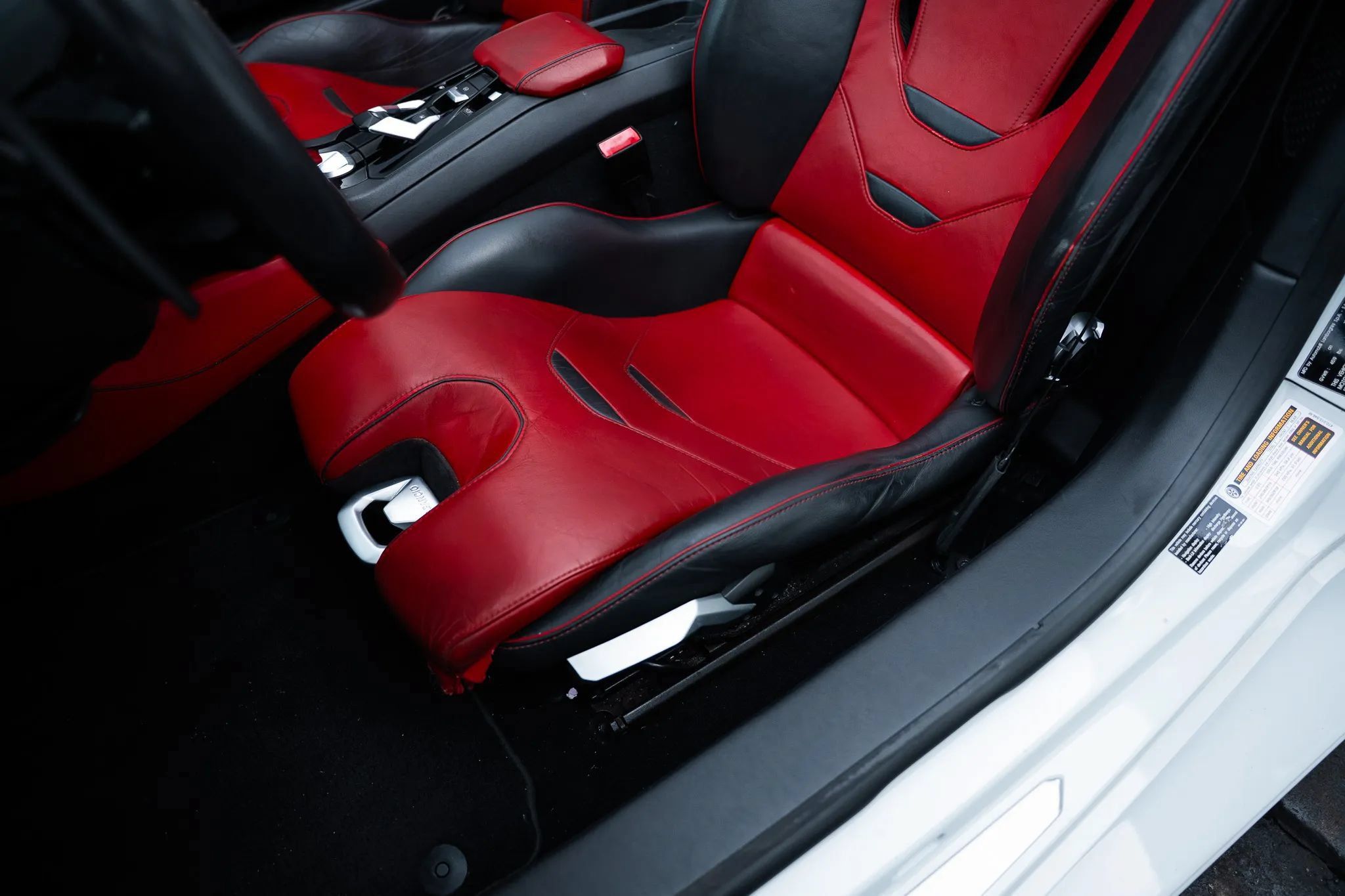 Used 2021 Lamborghini Huracan EVO RWD image 14