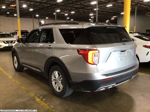 Used 2022 Ford Explorer XLT w/ Equipment Group 202A RWD image 6