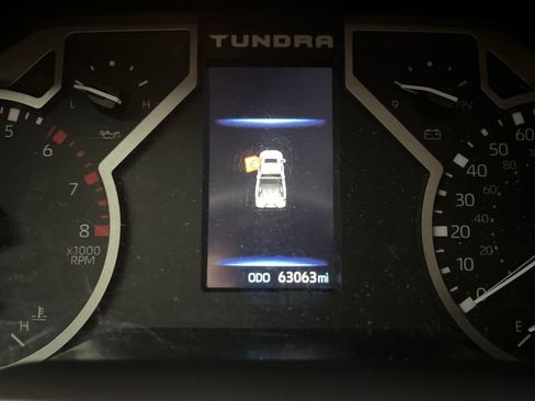 Used 2022 Toyota Tundra SR5 AWD/4WD image 11