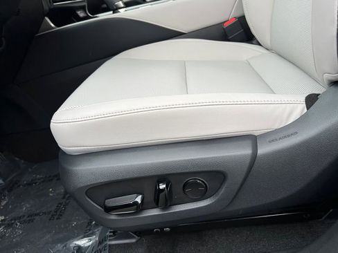 Used 2025 Lexus RX 350 Premium image 15