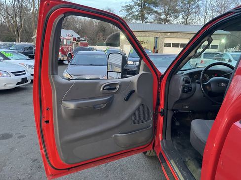 Used 2003 Ford F150 XL image 29
